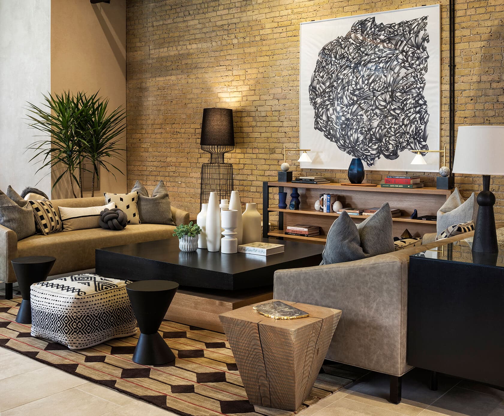 Thresher Square Hotel